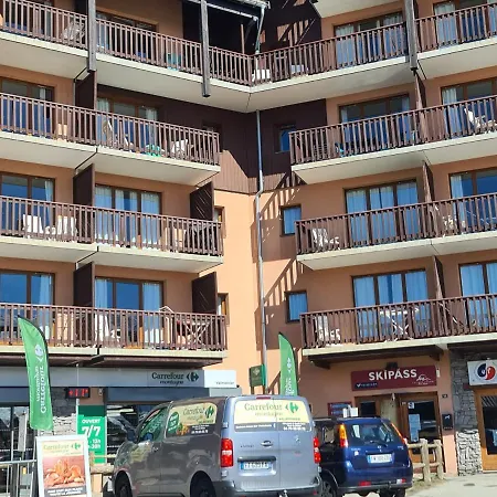 Le Chamois 312 1900 Piscine Exterieur Uniquement Ouverte Saison D Ete Avec 1 Apartment *