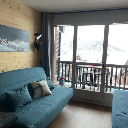 Apartment Le Chamois 312 1900 Piscine Exterieur Uniquement Ouverte Saison D Ete Avec 1 *