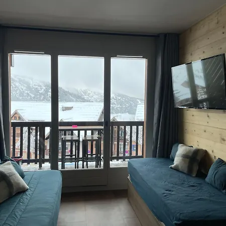 Le Chamois 312 1900 Piscine Exterieur Uniquement Ouverte Saison D Ete Avec 1 Apartment *